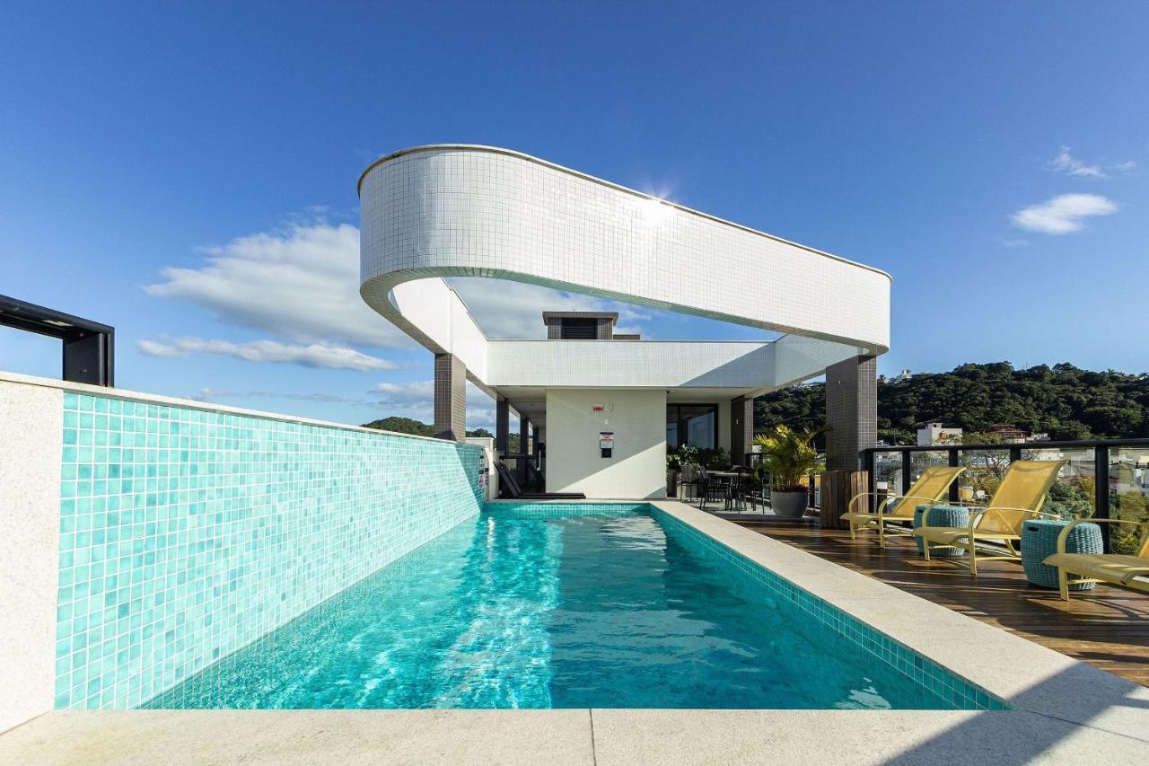 Aion Suites 303 - Lindo Apartamento Com Vista Para O Mar, A 60M Da Praia De Bombinhas, Com Piscina E Academia No Rooftop. Luaran gambar